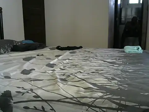 Snapshot of Slim_India chatting on 02-19-26, 02:18 Slim India online show from 02-19-26, 02:18