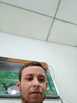 Snapshot of squirt_and_sex chatting on 11-08-25, 08:40 squirt and sex online show from 11-08-25, 08:40