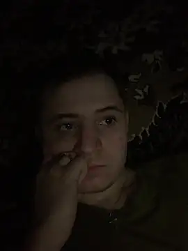 Snapshot of sweaticeboy chatting on 12-22-24, 12:16 sweaticeboy online show from 12-22-24, 12:16