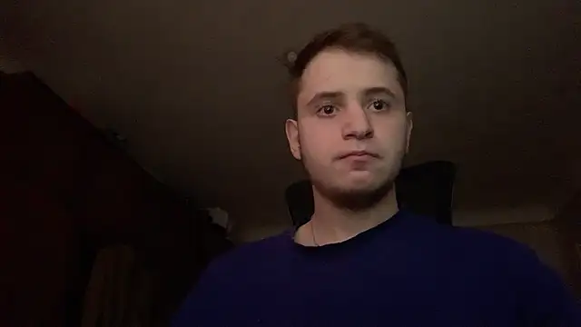 Snapshot of sweaticeboy chatting on 03-20-25, 12:00 sweaticeboy online show from 03-20-25, 12:00