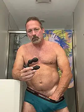 Bronco9602 online show from 02-05-26, 02:54