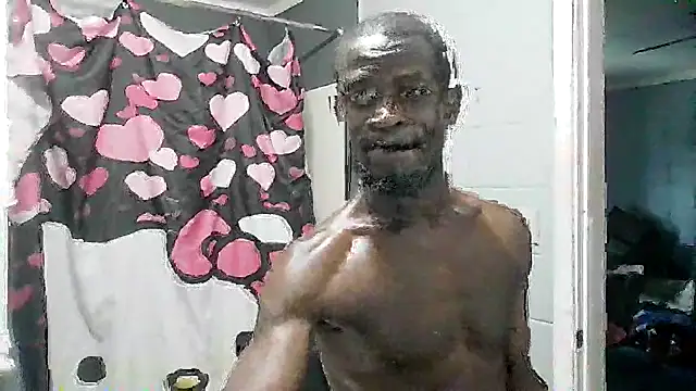 Snapshot of Maculine_Stayr chatting on 06-13-26, 05:44 Maculine Stayr online show from 06-13-26, 05:44