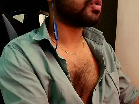 Snapshot of SHENOY3 chatting on 05-12-26, 07:11 SHENOY3 online show from 05-12-26, 07:11