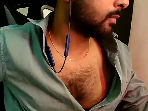 Snapshot of SHENOY3 chatting on 05-14-26, 08:04 SHENOY3 online show from 05-14-26, 08:04