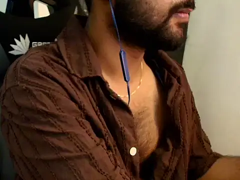 Snapshot of SHENOY3 chatting on 05-19-26, 05:52 SHENOY3 online show from 05-19-26, 05:52