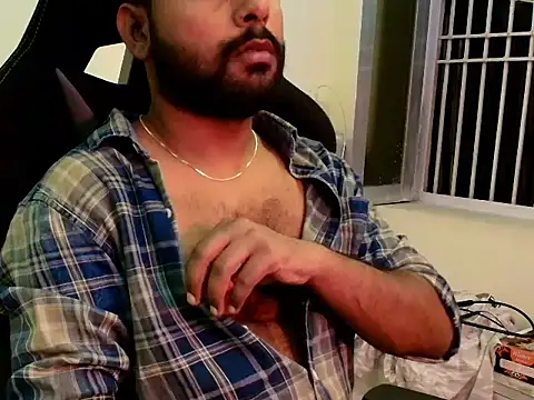 Snapshot of SHENOY3 chatting on 05-24-26, 06:57 SHENOY3 online show from 05-24-26, 06:57