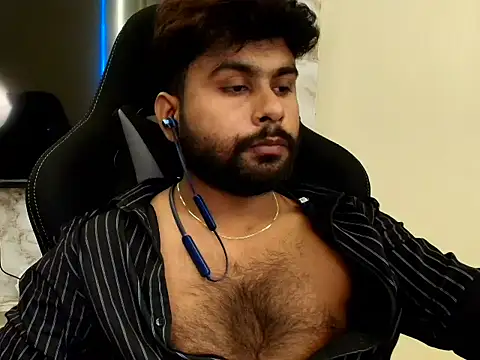 Snapshot of SHENOY3 chatting on 05-31-26, 02:24 SHENOY3 online show from 05-31-26, 02:24