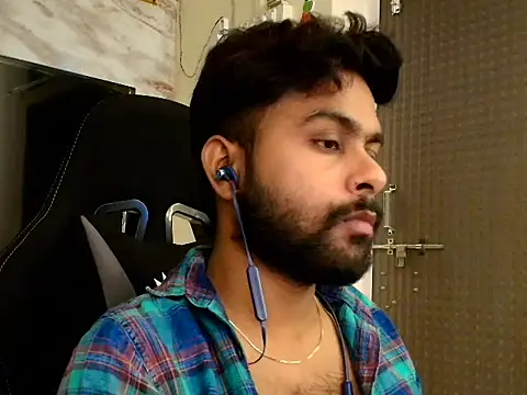 Snapshot of SHENOY3 chatting on 06-03-26, 05:18 SHENOY3 online show from 06-03-26, 05:18