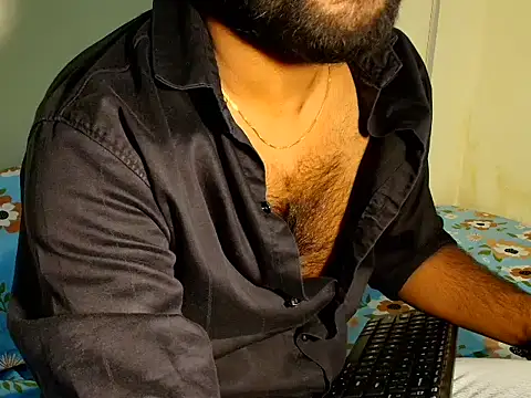Snapshot of SHENOY3 chatting on 06-08-26, 07:14 SHENOY3 online show from 06-08-26, 07:14