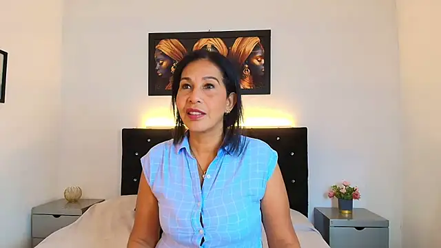Snapshot of Shanon_mature chatting on 06-19-26, 07:39 Shanon mature online show from 06-19-26, 07:39