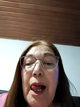 Vicky Rosse online show from 12-13-25, 08:04