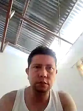 Lachuchaenlacara1988 online show from 02-02-25, 04:00