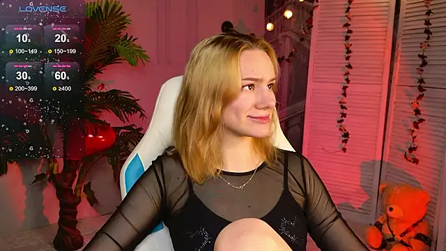 Ramona    online show from 02-10-26, 06:17