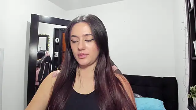 Snapshot of NoahWilliams_ chatting on 01-27-25, 04:43 NoahWilliams online show from 01-27-25, 04:43