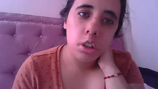 annarose19 online show from 11-05-25, 05:35