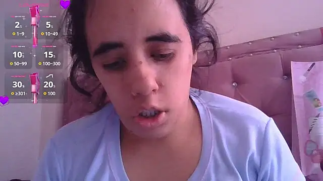 Snapshot of annarose19 chatting on 07-04-26, 06:47 annarose19 online show from 07-04-26, 06:47