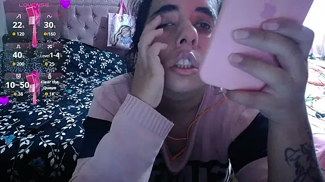 Snapshot of annarose19 chatting on 07-10-26, 10:45 annarose19 online show from 07-10-26, 10:45