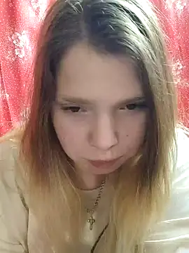 Snapshot of Zuli_Kiska chatting on 12-11-24, 09:12 Zuli Kiska online show from 12-11-24, 09:12