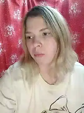Snapshot of Zuli_Kiska chatting on 12-26-24, 08:42 Zuli Kiska online show from 12-26-24, 08:42