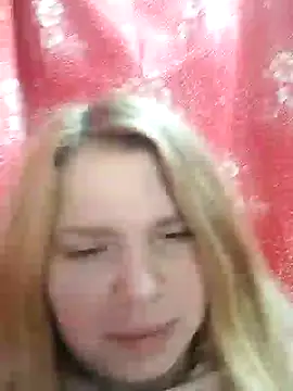 Snapshot of Zuli_Kiska chatting on 12-29-24, 08:26 Zuli Kiska online show from 12-29-24, 08:26