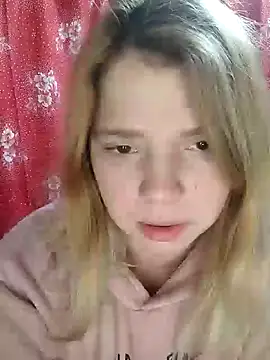 Snapshot of Zuli_Kiska chatting on 01-02-25, 10:22 Zuli Kiska online show from 01-02-25, 10:22