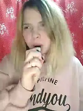Snapshot of Zuli_Kiska chatting on 01-03-25, 08:43 Zuli Kiska online show from 01-03-25, 08:43