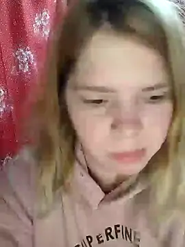 Snapshot of Zuli_Kiska chatting on 01-08-25, 08:50 Zuli Kiska online show from 01-08-25, 08:50