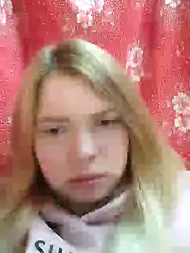 Snapshot of Zuli_Kiska chatting on 01-13-25, 08:48 Zuli Kiska online show from 01-13-25, 08:48