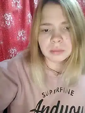 Snapshot of Zuli_Kiska chatting on 01-14-25, 08:26 Zuli Kiska online show from 01-14-25, 08:26