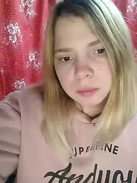 Snapshot of Zuli_Kiska chatting on 01-14-25, 11:27 Zuli Kiska online show from 01-14-25, 11:27