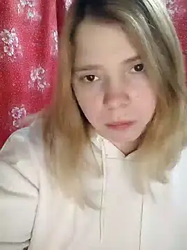 Snapshot of Zuli_Kiska chatting on 01-18-25, 08:19 Zuli Kiska online show from 01-18-25, 08:19