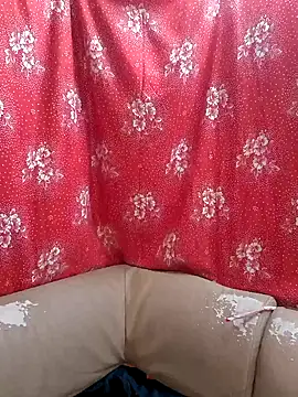 Snapshot of Zuli_Kiska chatting on 03-09-25, 09:25 Zuli Kiska online show from 03-09-25, 09:25