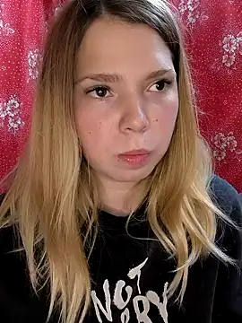 Zuli Kiska online show from 10-23-25, 08:29