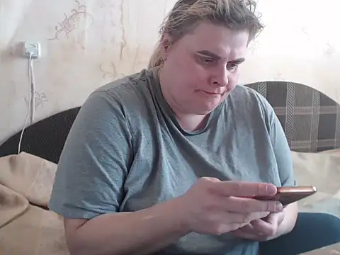 Snapshot of Ameliabusty chatting on 03-20-25, 10:43 Ameliabusty online show from 03-20-25, 10:43