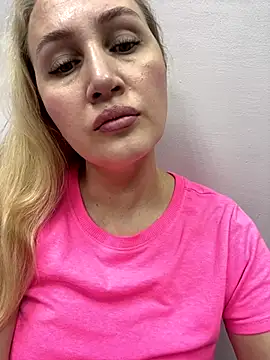YourBlondee online show from 12-04-24, 03:48