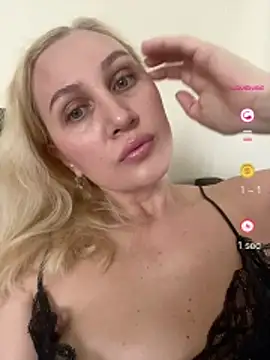 YourBlondee online show from 05-06-26, 03:57