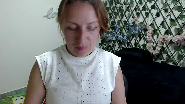 Snapshot of kittykalor09 chatting on 06-06-26, 03:55 kittykalor09 online show from 06-06-26, 03:55