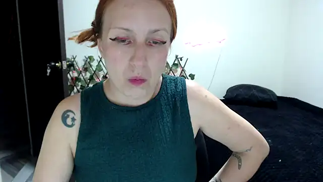 Snapshot of kittykalor09 chatting on 07-18-26, 02:16 kittykalor09 online show from 07-18-26, 02:16