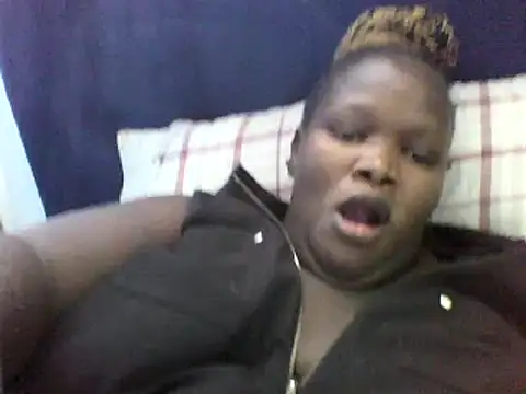 Snapshot of Rio_sky chatting on 01-24-25, 09:28 Rio sky online show from 01-24-25, 09:28