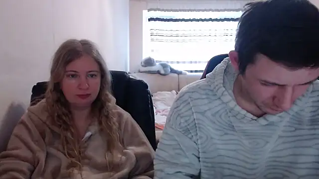 PeterAndJen online show from 02-24-25, 07:33