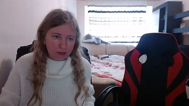 PeterAndJen online show from 02-27-25, 05:04