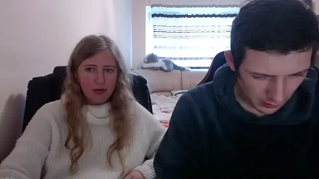 PeterAndJen online show from 03-04-25, 03:59