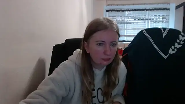 PeterAndJen online show from 11-09-25, 08:01