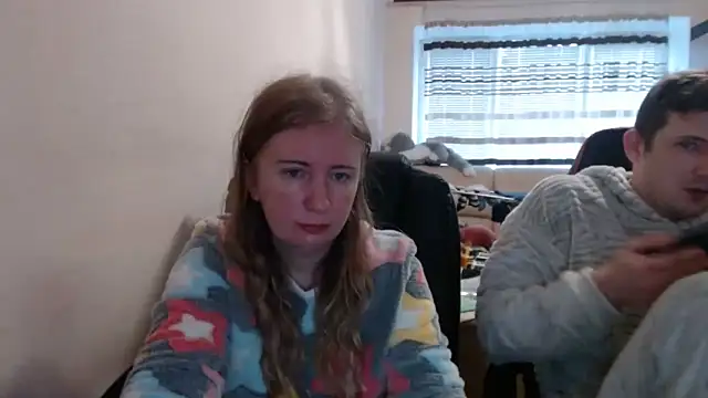 PeterAndJen online show from 11-22-25, 08:35