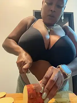 Sexy-Bubbles online show from 02-18-26, 06:15