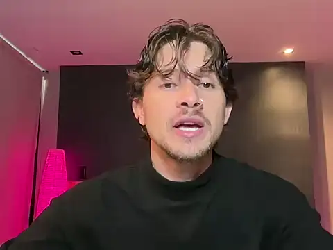 Snapshot of mcklister_kinky_feets chatting on 02-10-26, 06:56 mcklister kinky feets online show from 02-10-26, 06:56