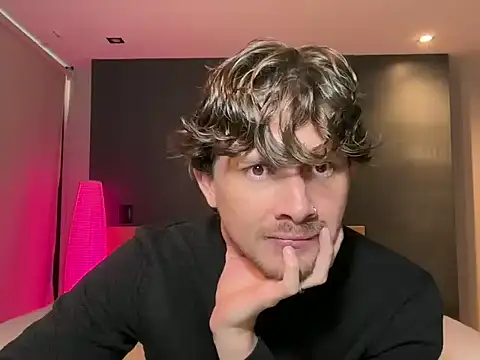 Snapshot of mcklister_kinky_feets chatting on 02-11-26, 04:56 mcklister kinky feets online show from 02-11-26, 04:56