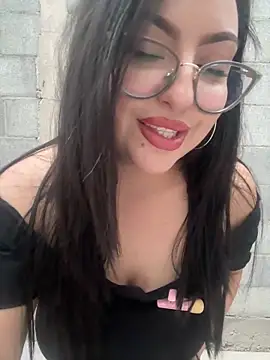 MileyGia online show from 06-28-26, 01:55