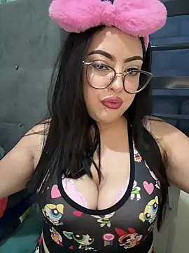 MileyGia online show from 07-19-26, 02:15
