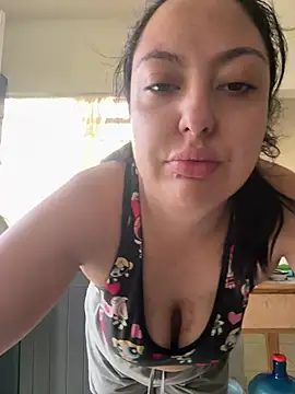 MileyGia online show from 07-25-26, 03:09